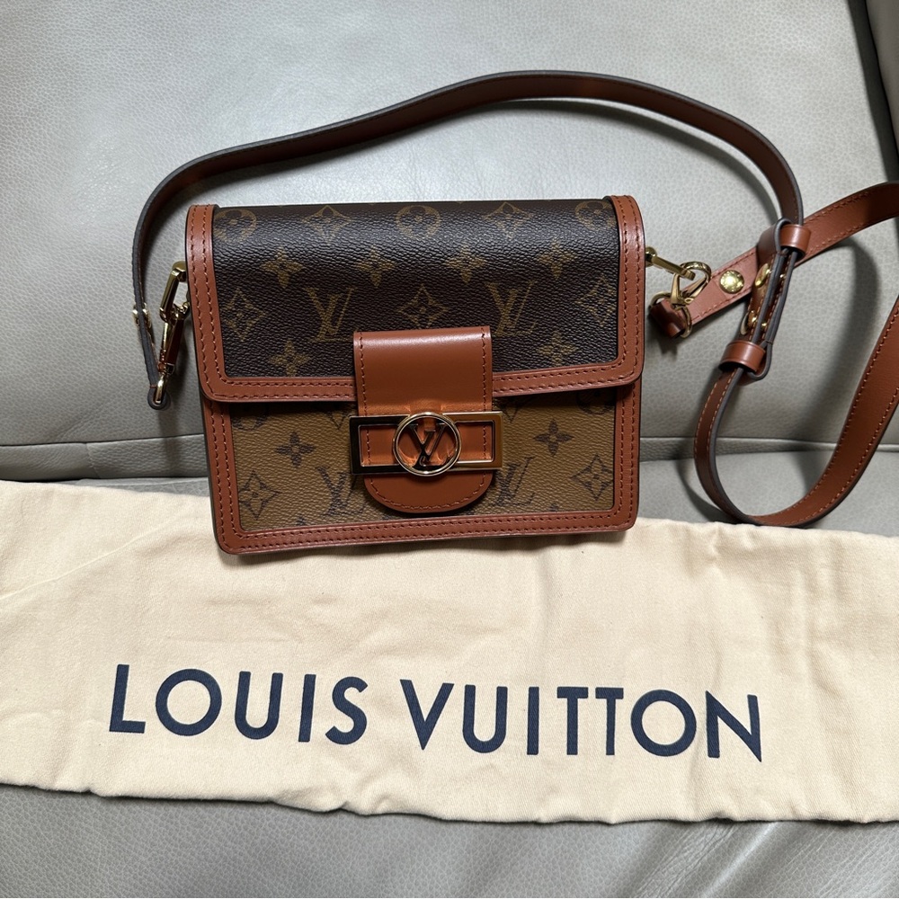 💎100%Authentic💎 Louis Vuitton Dauphine Monogram Mini shoulder Crossbody bag